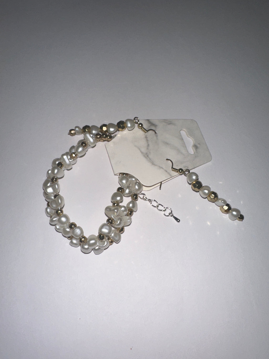 White & Gold Earrings set